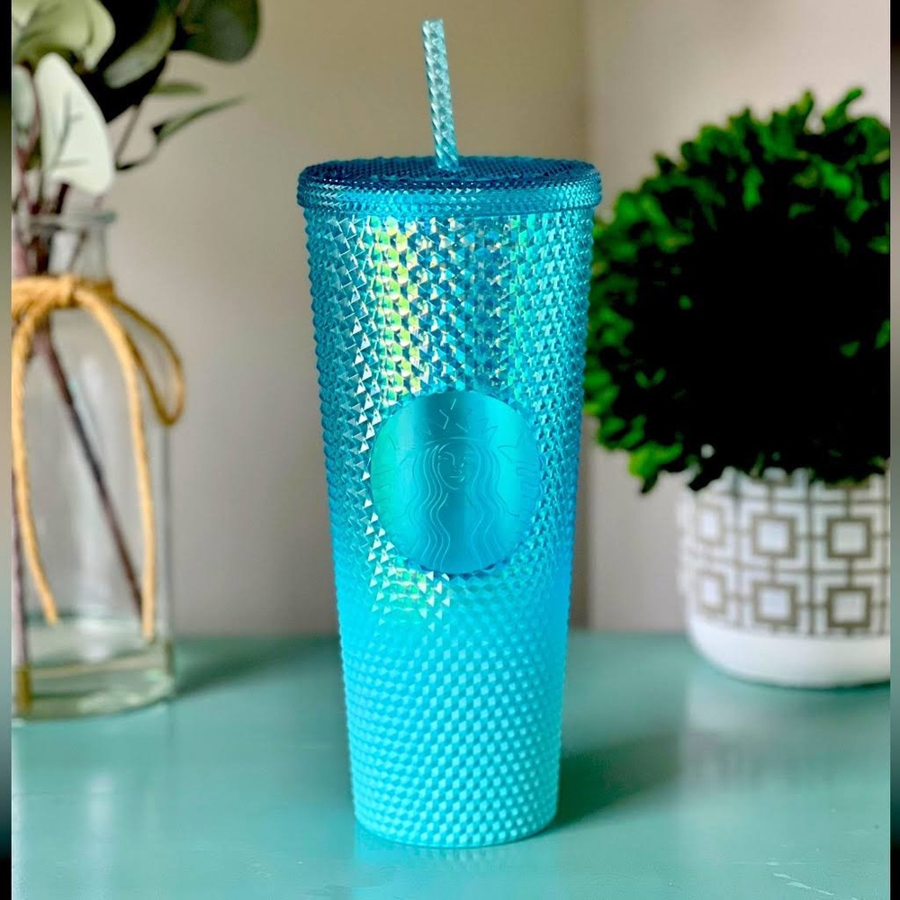 Starbucks Blue Ombre Studded “Elsa” Cold Cup Tumbler Venti 24 oz NWT